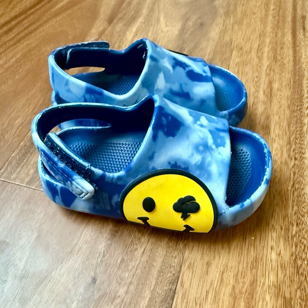 Kids Sandals with Smiley Design